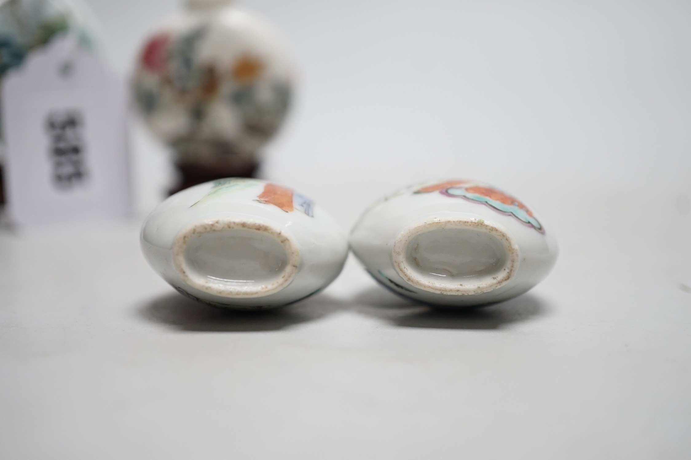 Four Chinese enamelled porcelain snuff bottles, Qing and later
